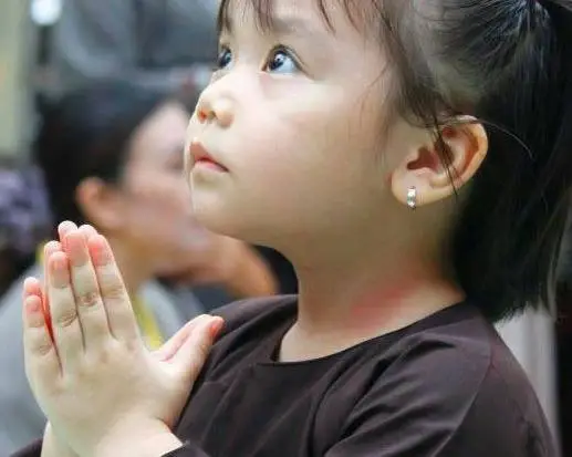 LỜI NGUYỆN CẦU BUỔI SÁNG CHO TRẺ